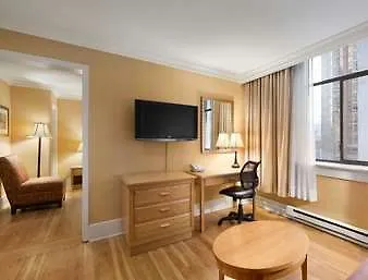Days Inn By Wyndham Vancouver Downtown 3*,
